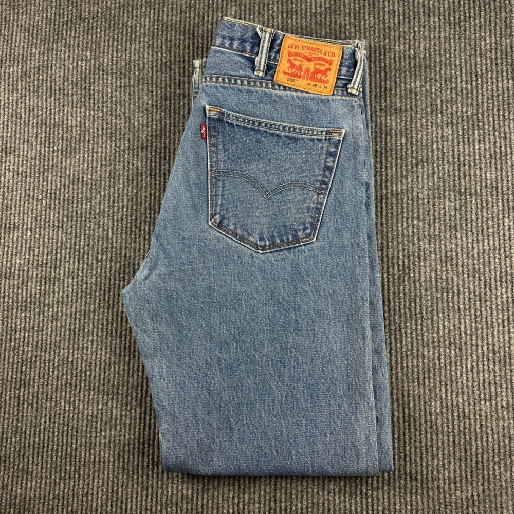 Levis 505 Regular Fit Straight Leg Jeans Mens 38x34 Medium Wash Blue Denim